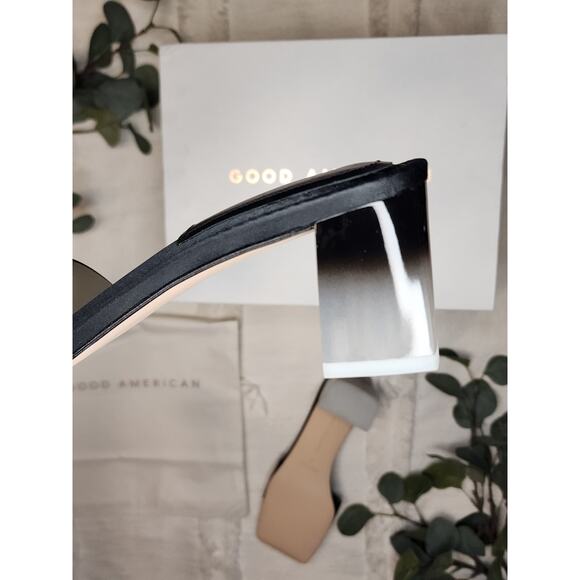 Good American Block Heel Slide Sandal in Black - Picture 6 of 8